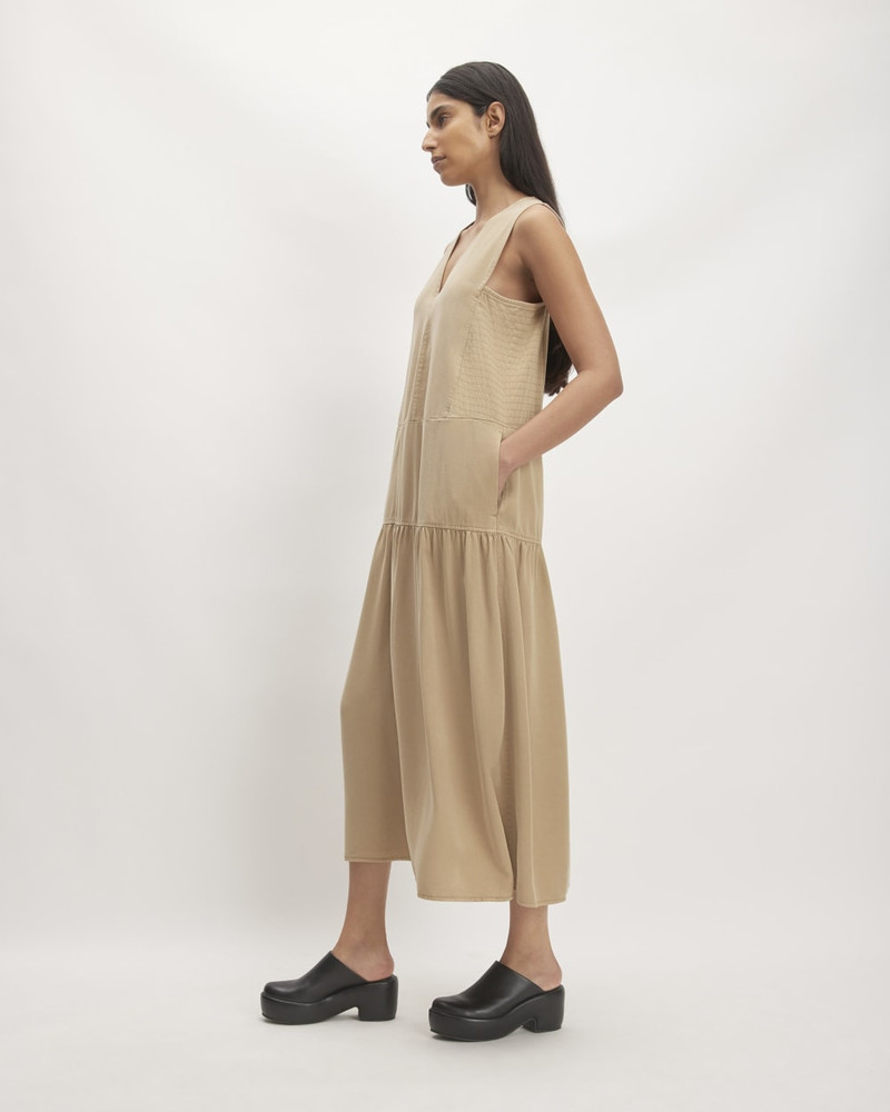 THE TENCEL™ V-NECK DRESS 4