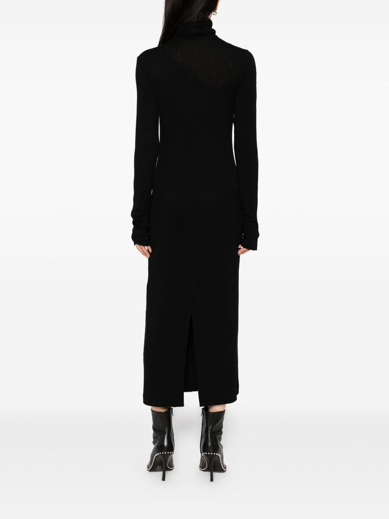 long-sleeved dress 4