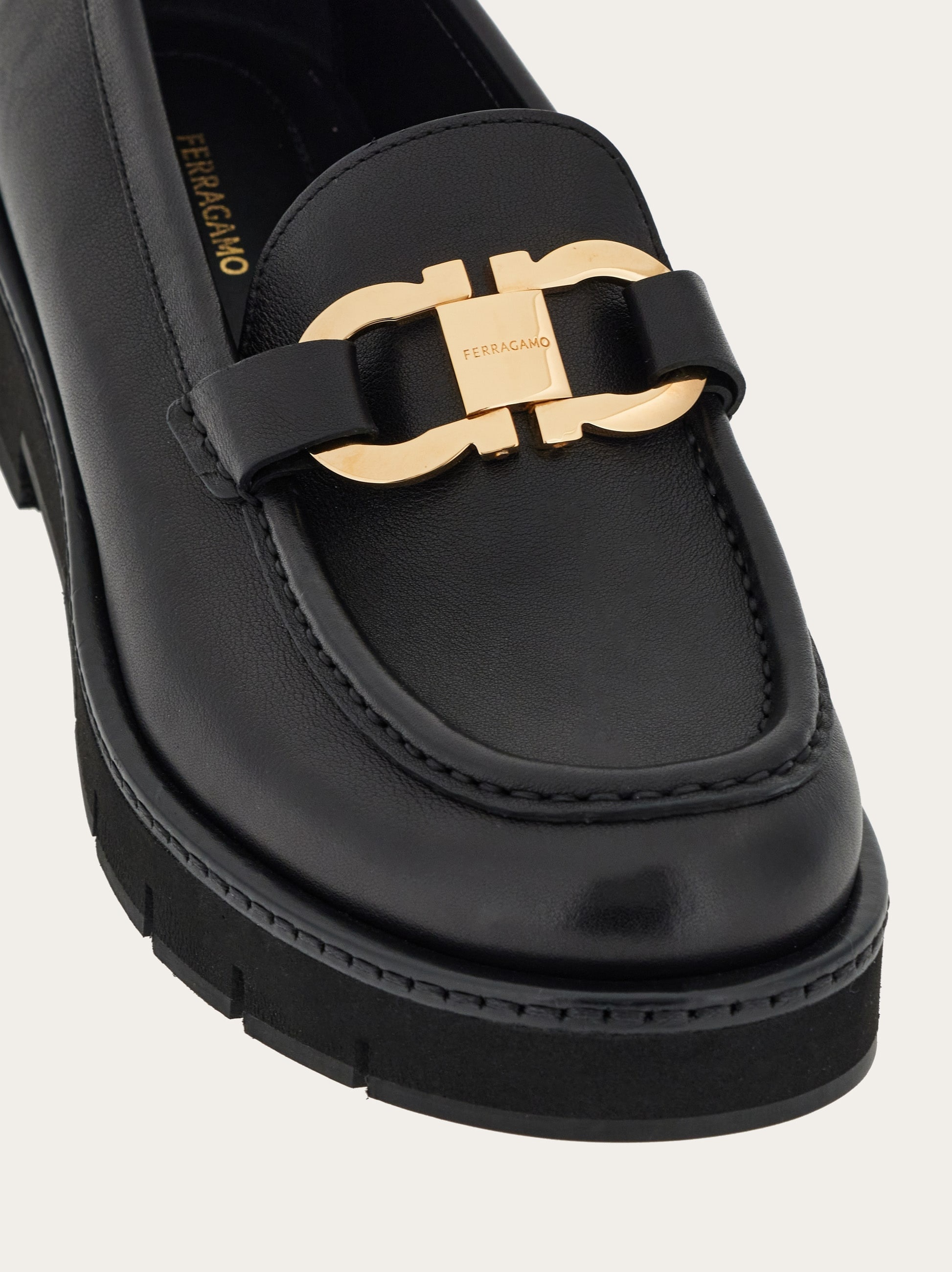 Moccasin with Gancini ornament - 5