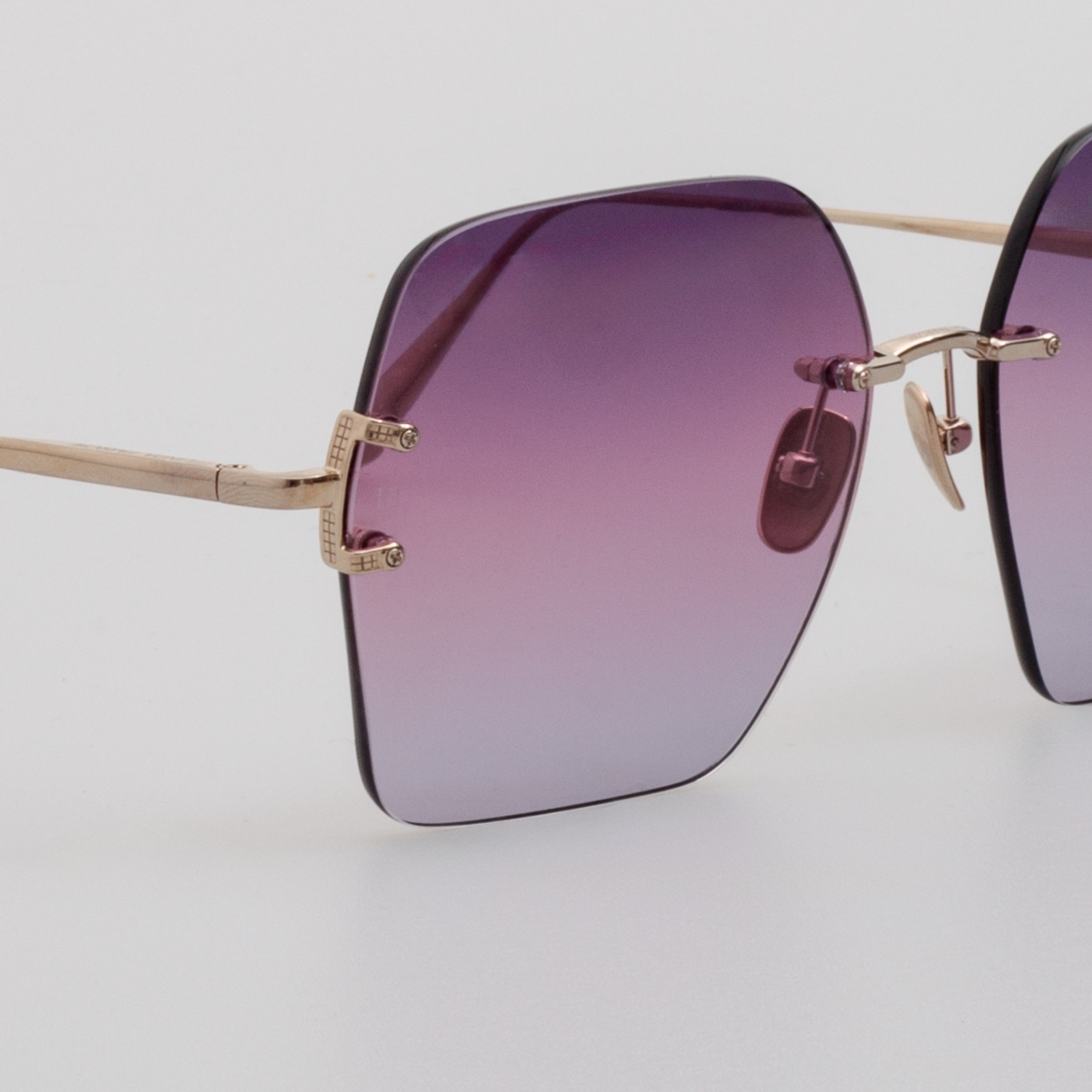 Carina Oversized Sunglasses in Light Gold and Purple - 4