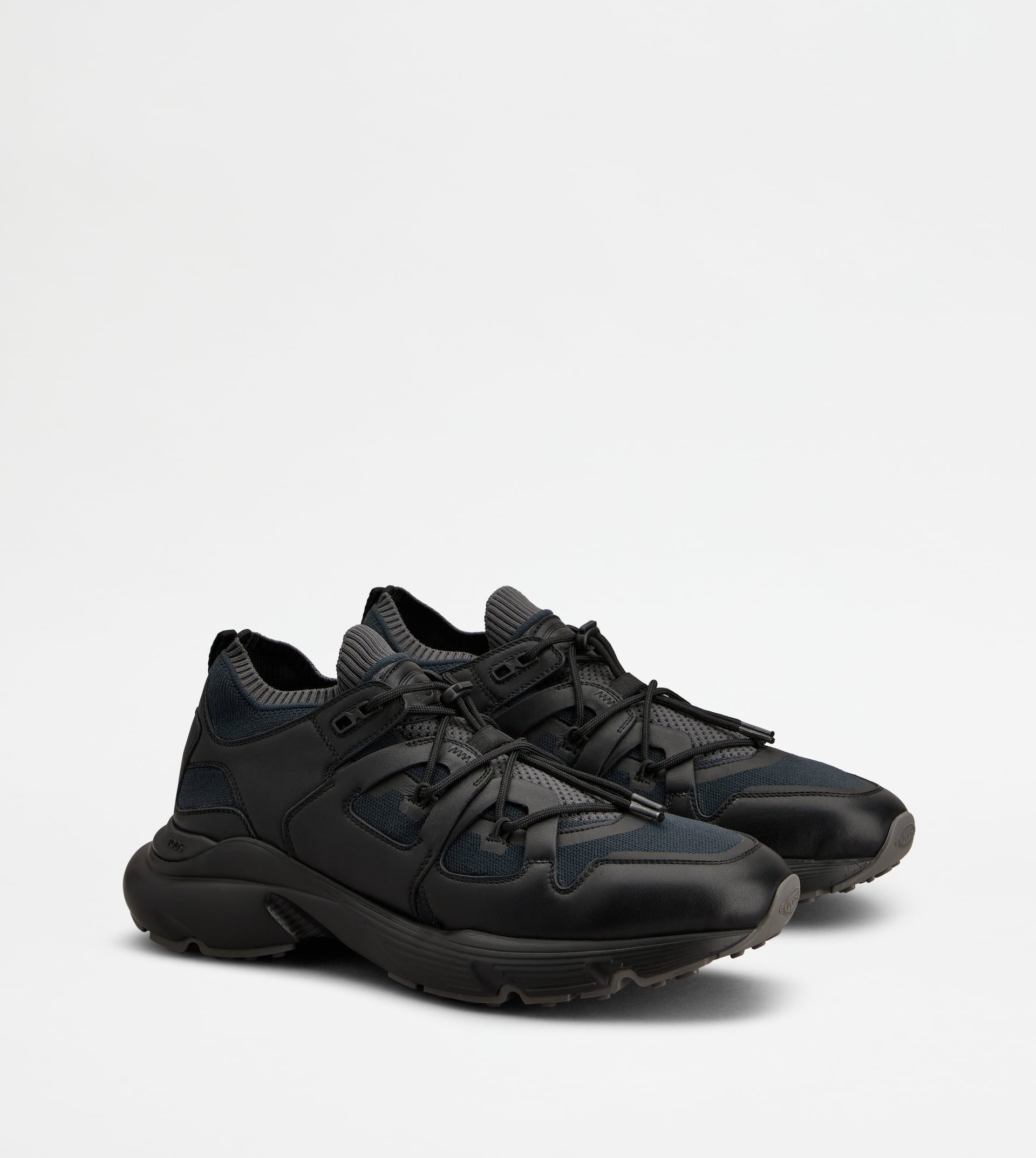 SNEAKERS IN LEATHER AND TECHNICAL FABRIC - BLACK - 2