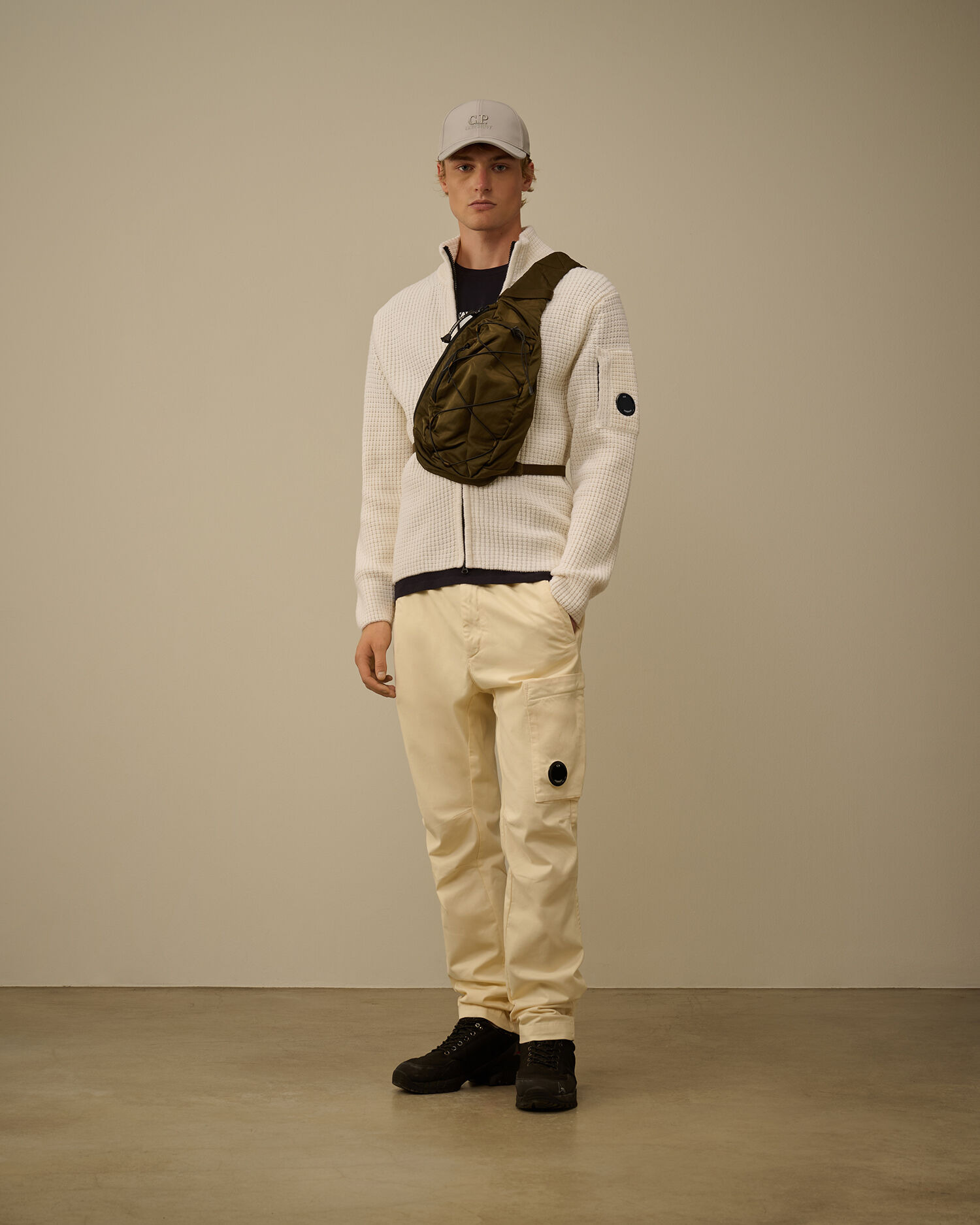 Lambswool GRS Full Zip Sweater - 2