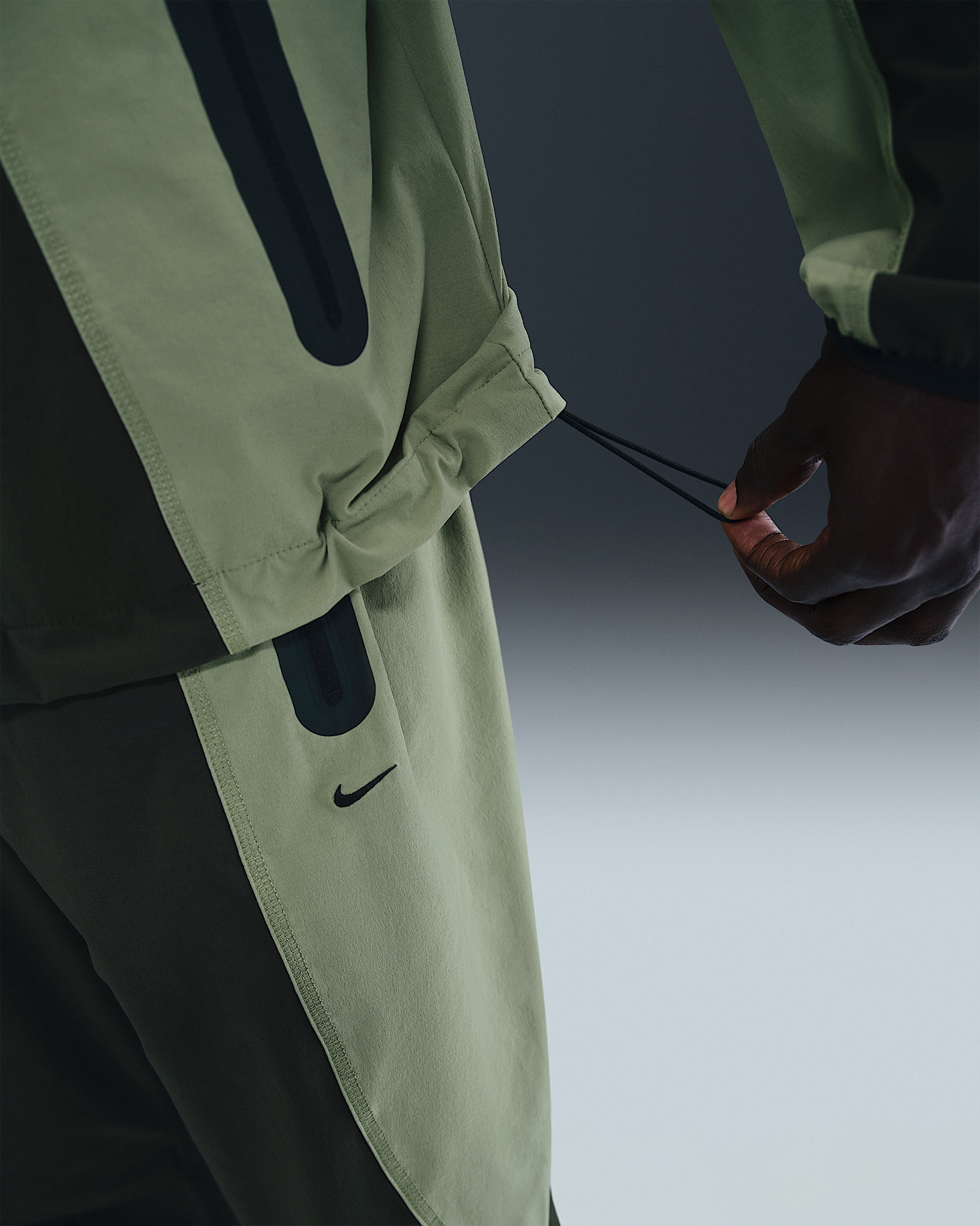 Nike Tech Men's Dri-FIT Woven Color-Block Windrunner Loose Jacket - 6
