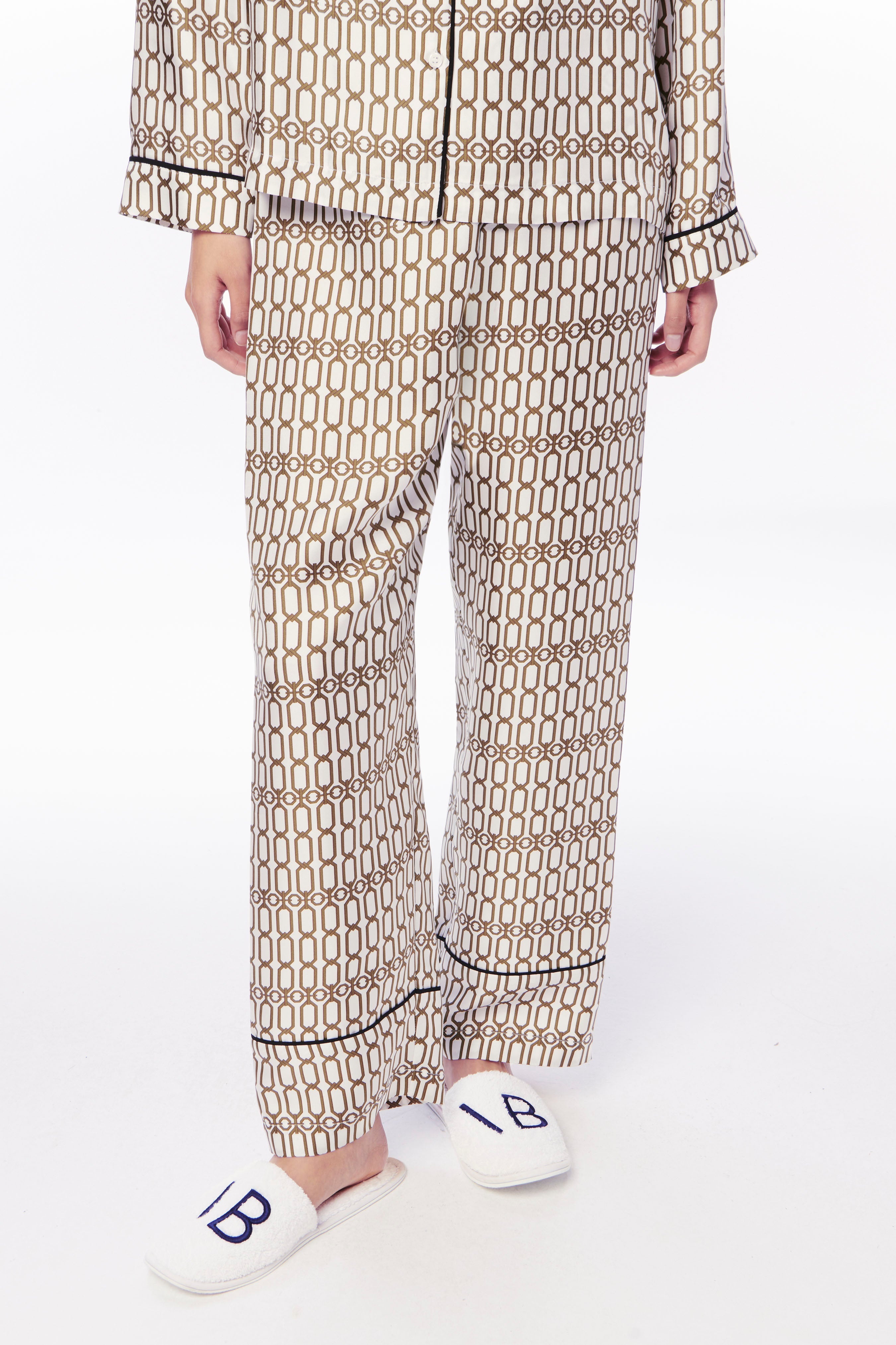 Chain Print Pyjama Set in Ivory - 4