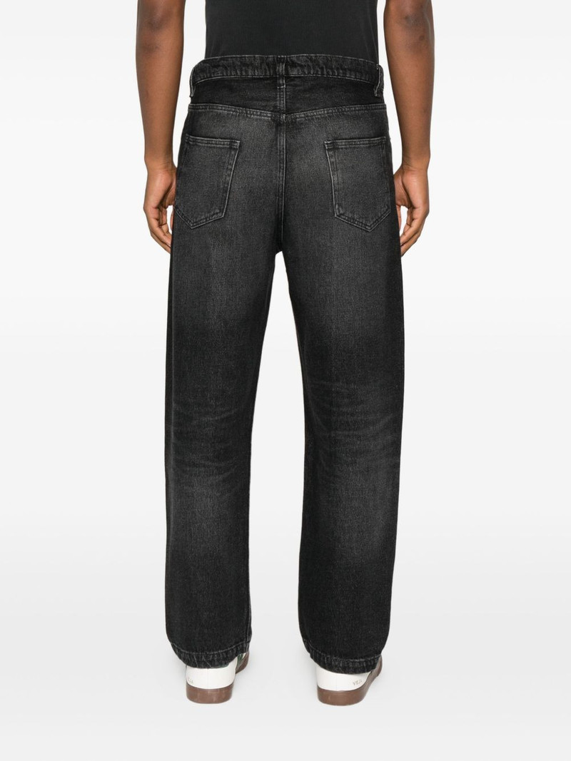 straight-leg jeans 4