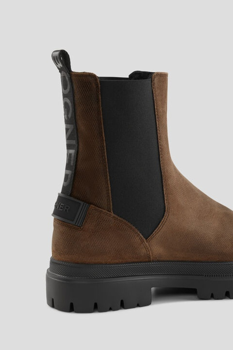 Chesa Alpina Boots in Brown 6