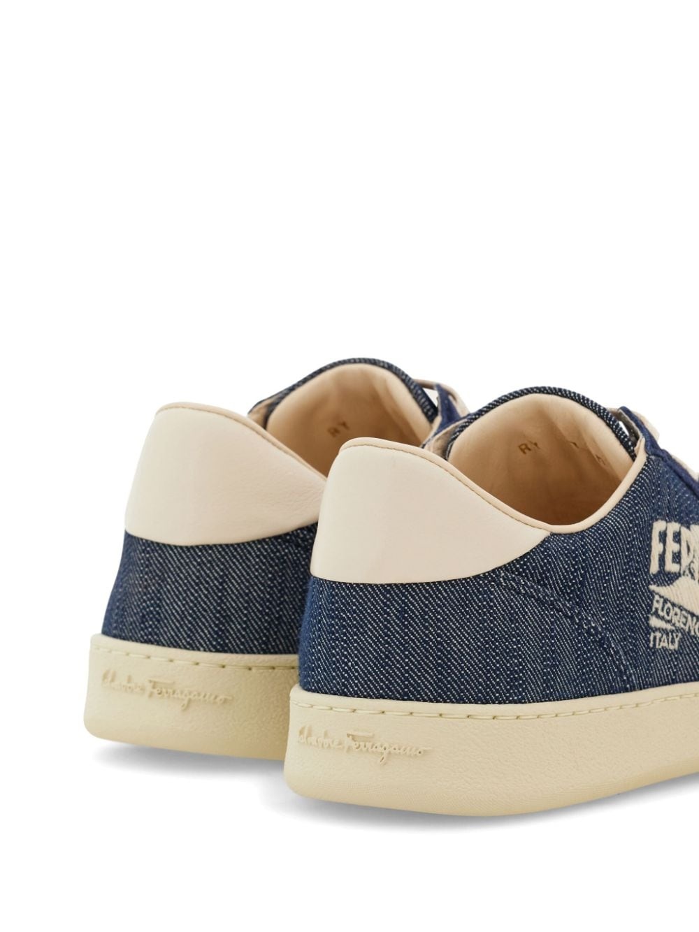 logo-print low-top sneakers - 3