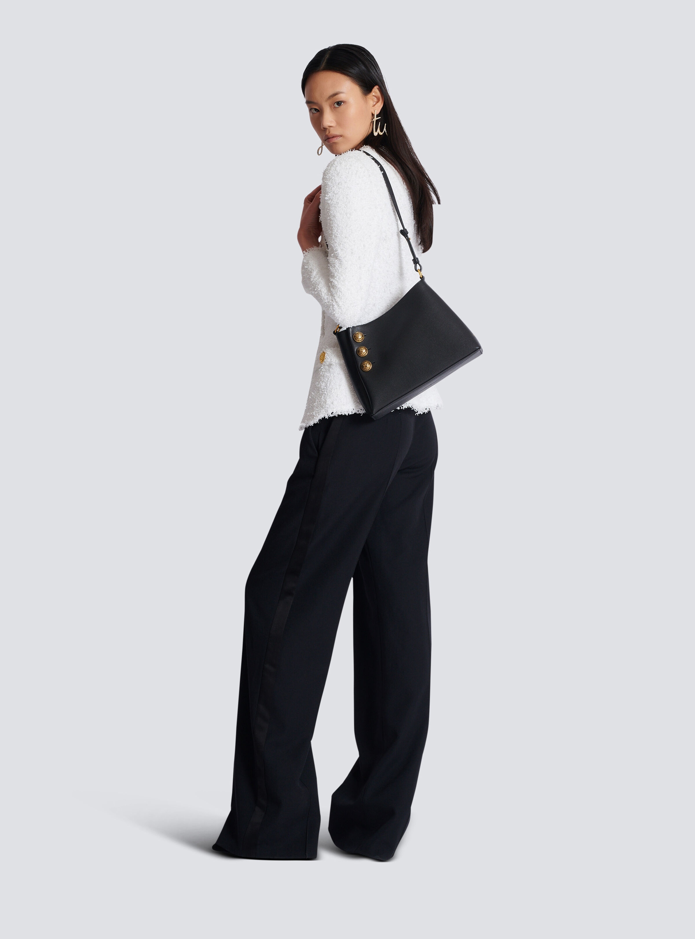 Emblème Shoulder bag in grained calfskin - 2