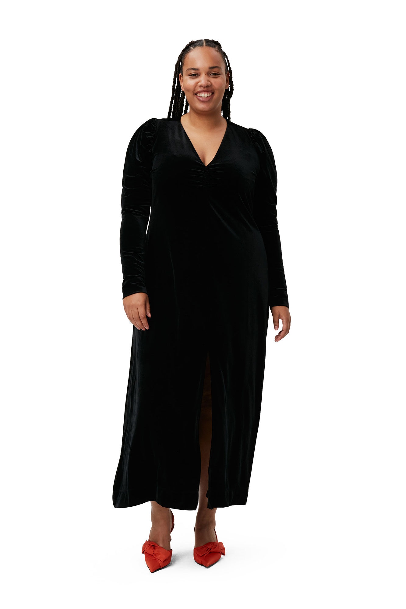 BLACK LONG-SLEEVE VELVET DRESS - 6