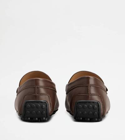 Tod's CITY GOMMINO DRIVING SHOES IN LEATHER - BROWN outlook