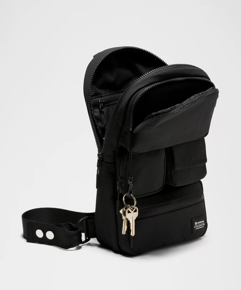 Multi-Pocket Sling Bag 5L 4