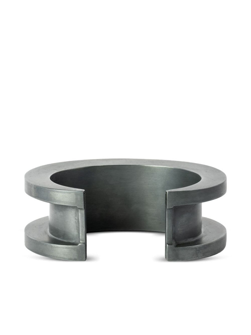 Parts of Four Crescent Channel bracelet outlook