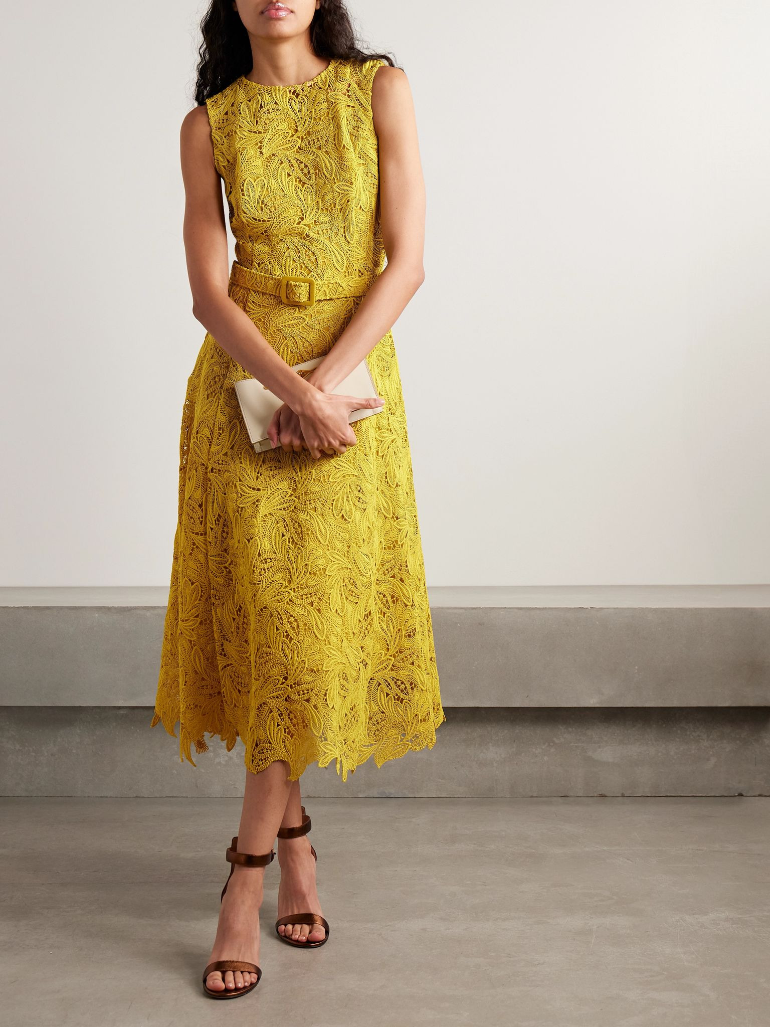 Belted guipure lace midi dress Yellow - 2