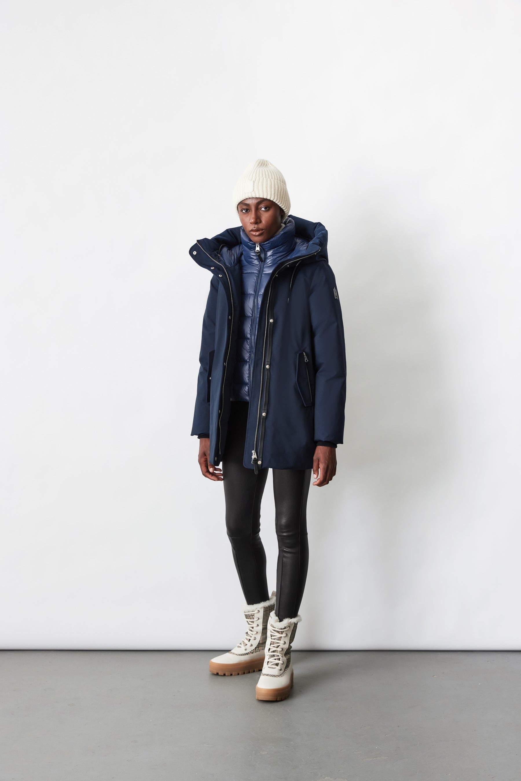 KINSLEE 2-in-1 oversized down parka with bib - 8