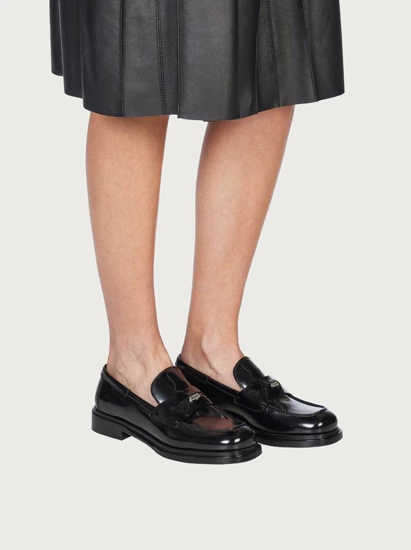 FERRAGAMO PENNY LOAFER outlook