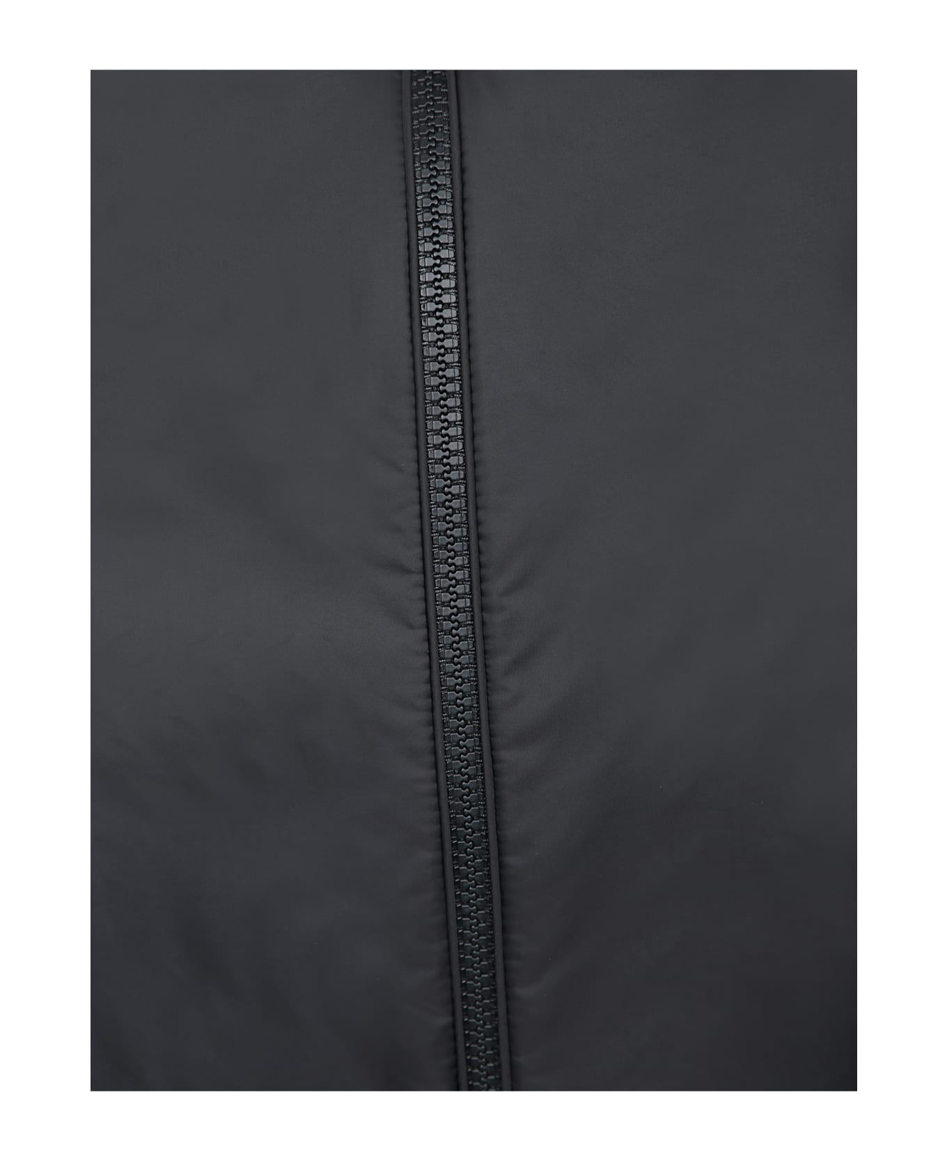 【送料&関税込】Moncler Vizille Black Bomber Jacket Vizille raincoat in black - Moncler | Mytheresa