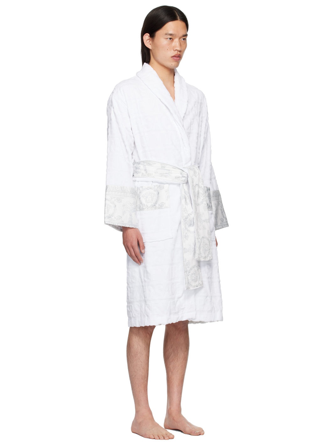 White 'I Heart Baroque' Robe - 2