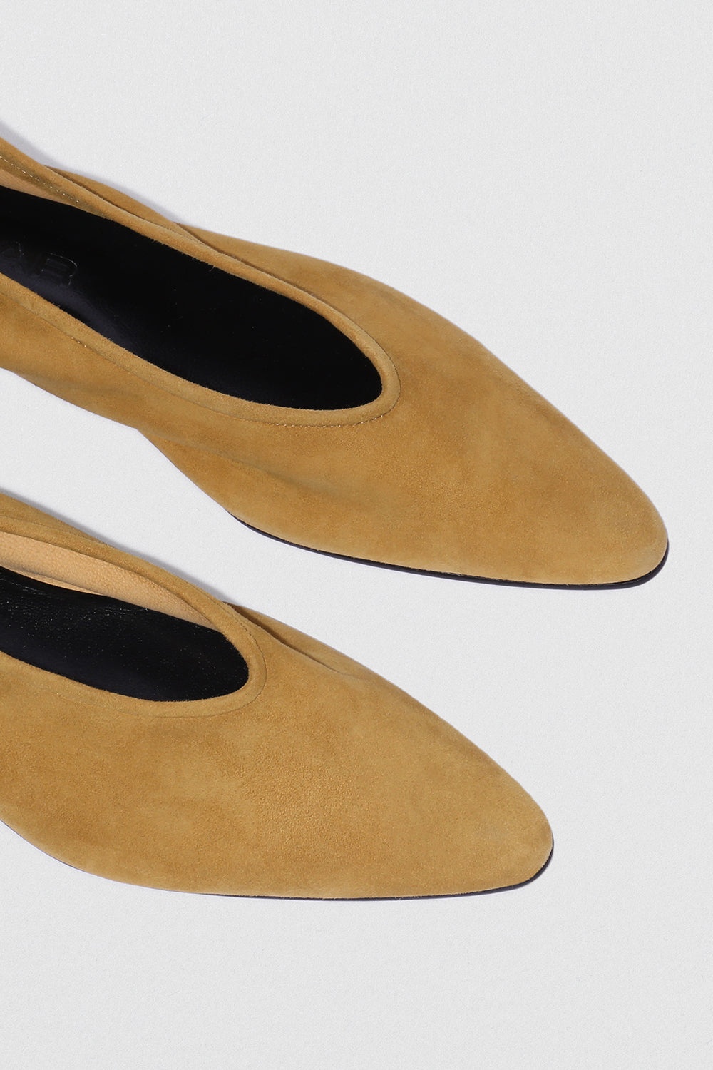 Carré Cumin Kid Suede Leather Pump - 3