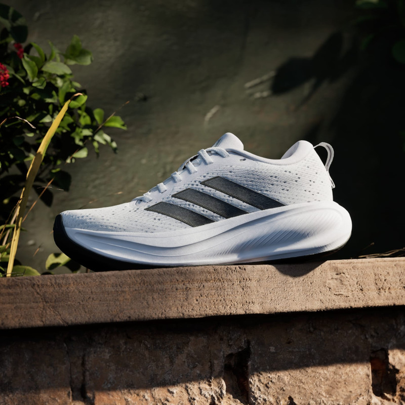 RESPONSE PACE RUNNING SHOES 6