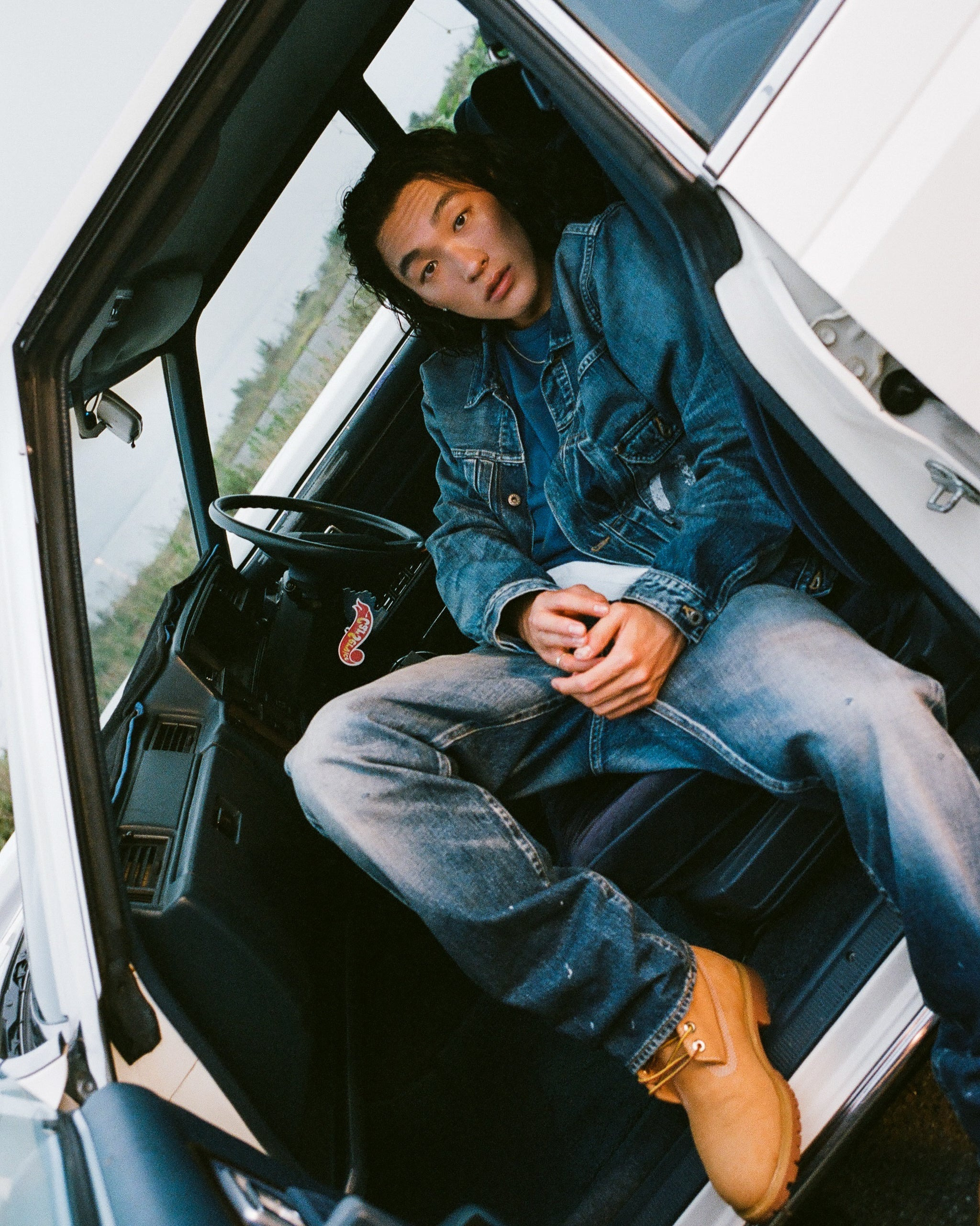 Seagull Print Regular Fit Denim Trucker Jacket - 4