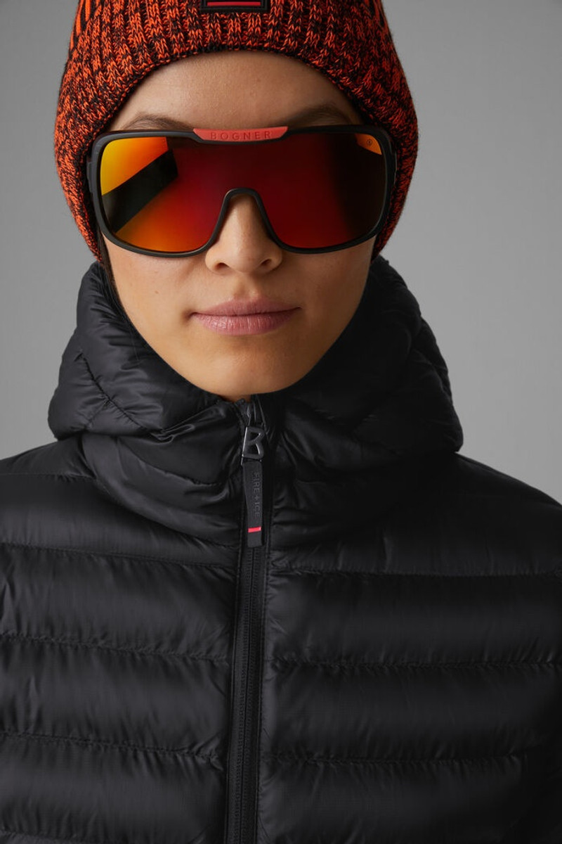 Dara quilted coat in Black 4