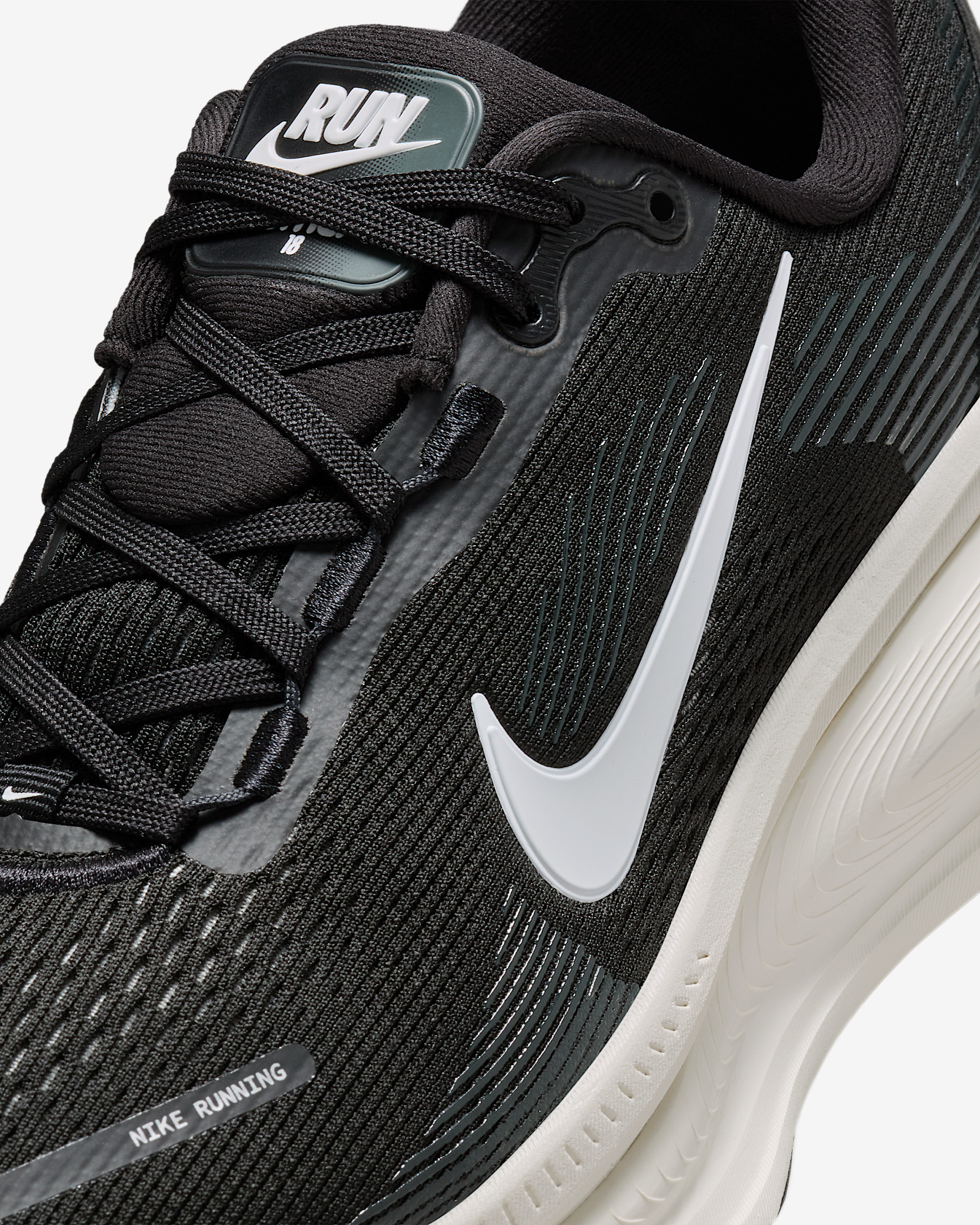 Nike Vomero 18 Women's Road Running Shoes - 7