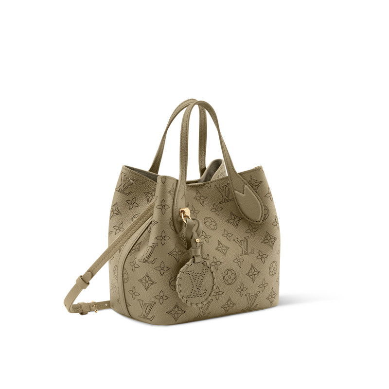 Louis Vuitton Blossom PM outlook