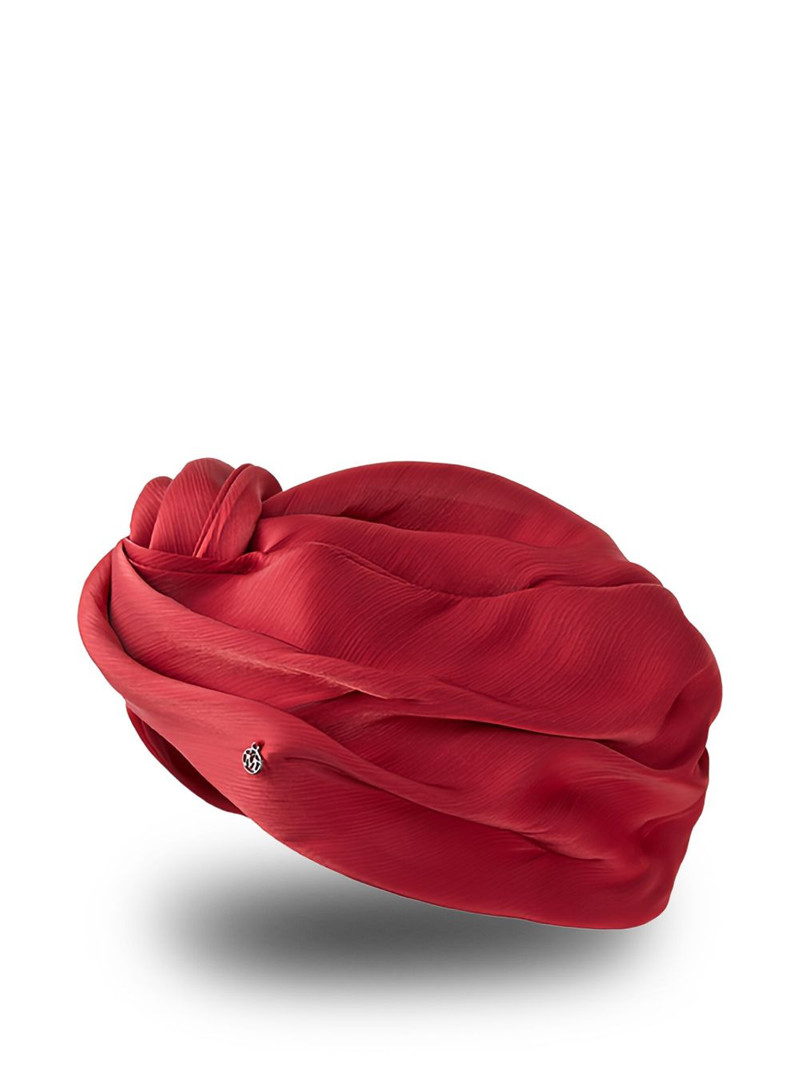 Lois hat 1