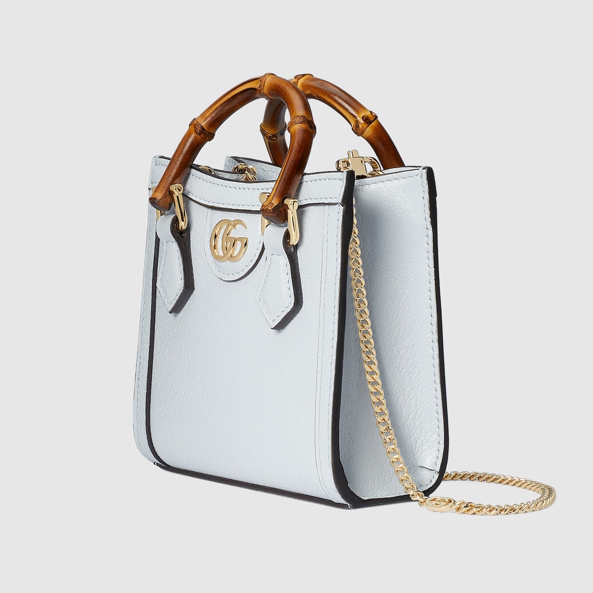 【GUCCI】DIANA SUPER MINI BAG What fits inside the @Gucci Diana Super Mini bag