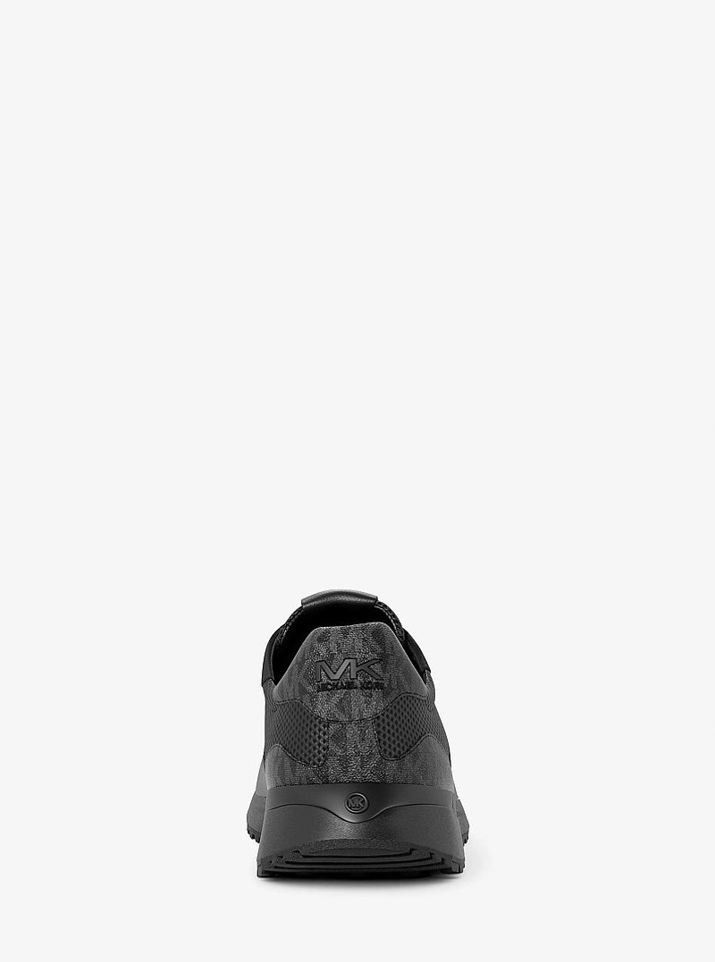 Dax Mixed-Media Trainer 4