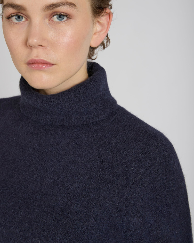 Regular fit polo neck in wool and Alpaca 4