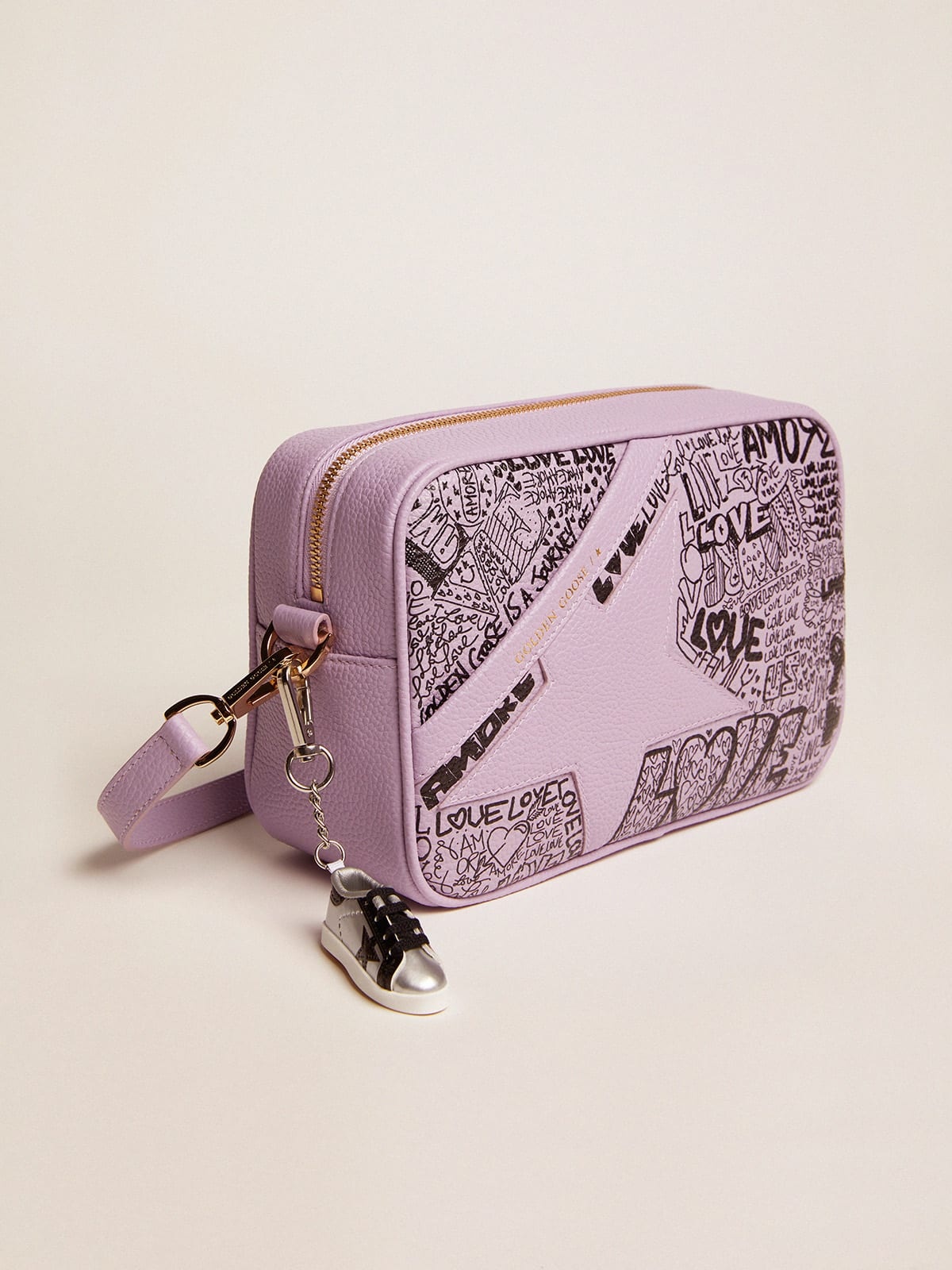 Lilac hammered leather Star Bag with tone-on-tone leather star and black all-over graffiti print - 4