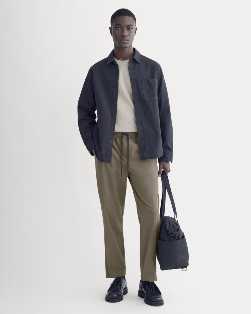 EVERLANE TRANSIT RECYCLED NYLON JOGGER outlook