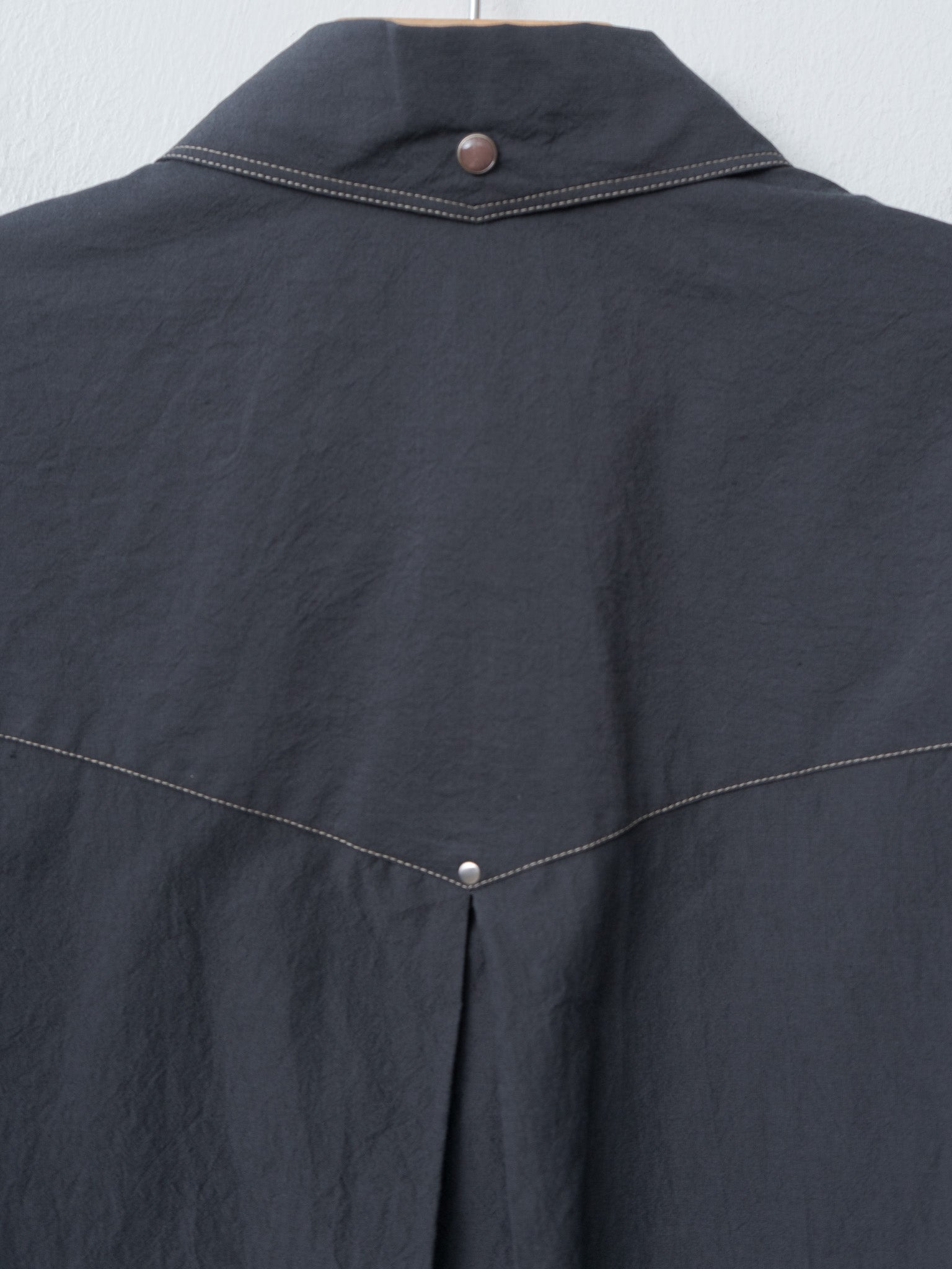 Chest-Pocket Fitted Shirt - Charcoal - 10