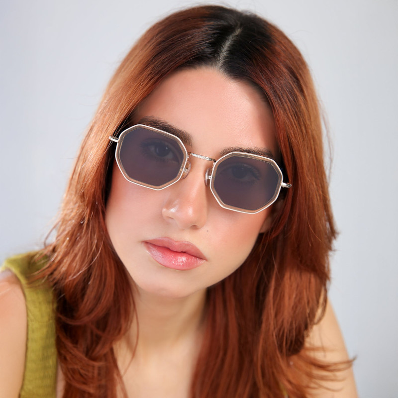 illesteva Dylan Tate Sunglasses outlook