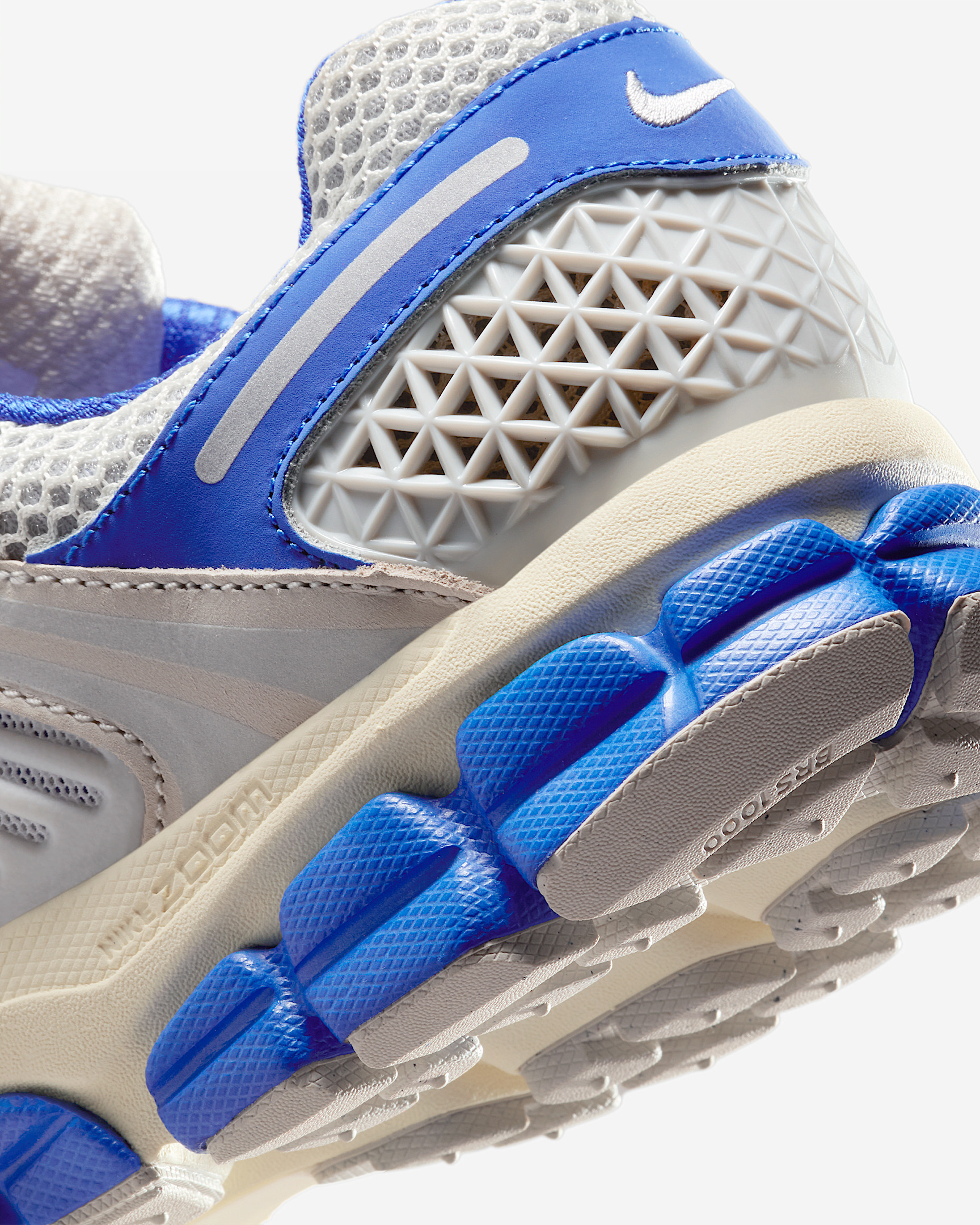 Nike Zoom Vomero 5 Women's Shoes - 8