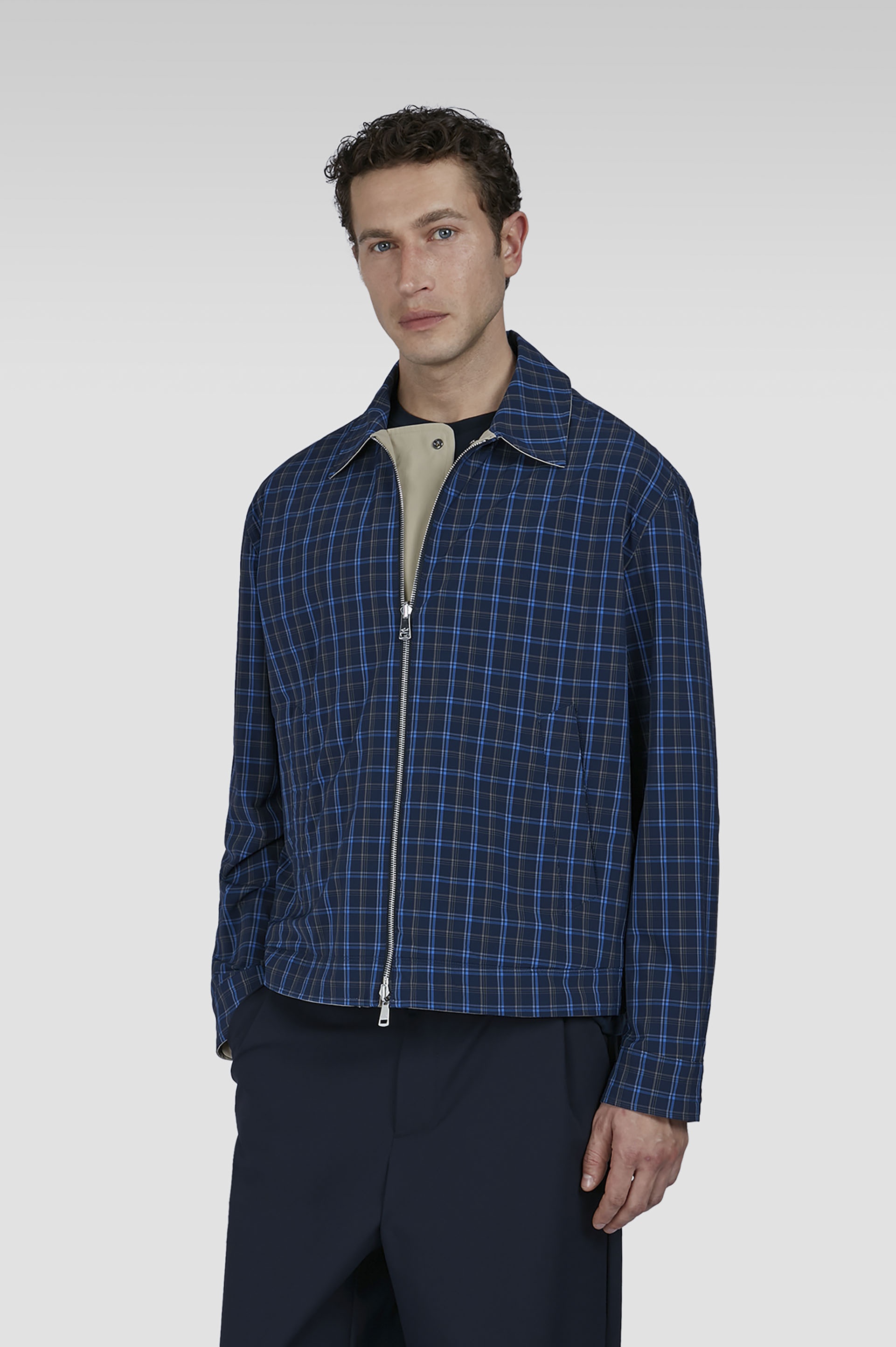 REVERSIBLE JACKET WITH PLAID PATTERN - 11