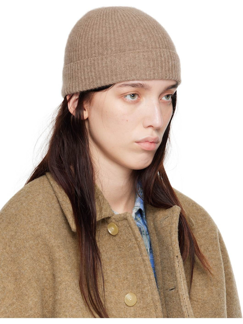 AURALEE Brown Ribbed Beanie outlook