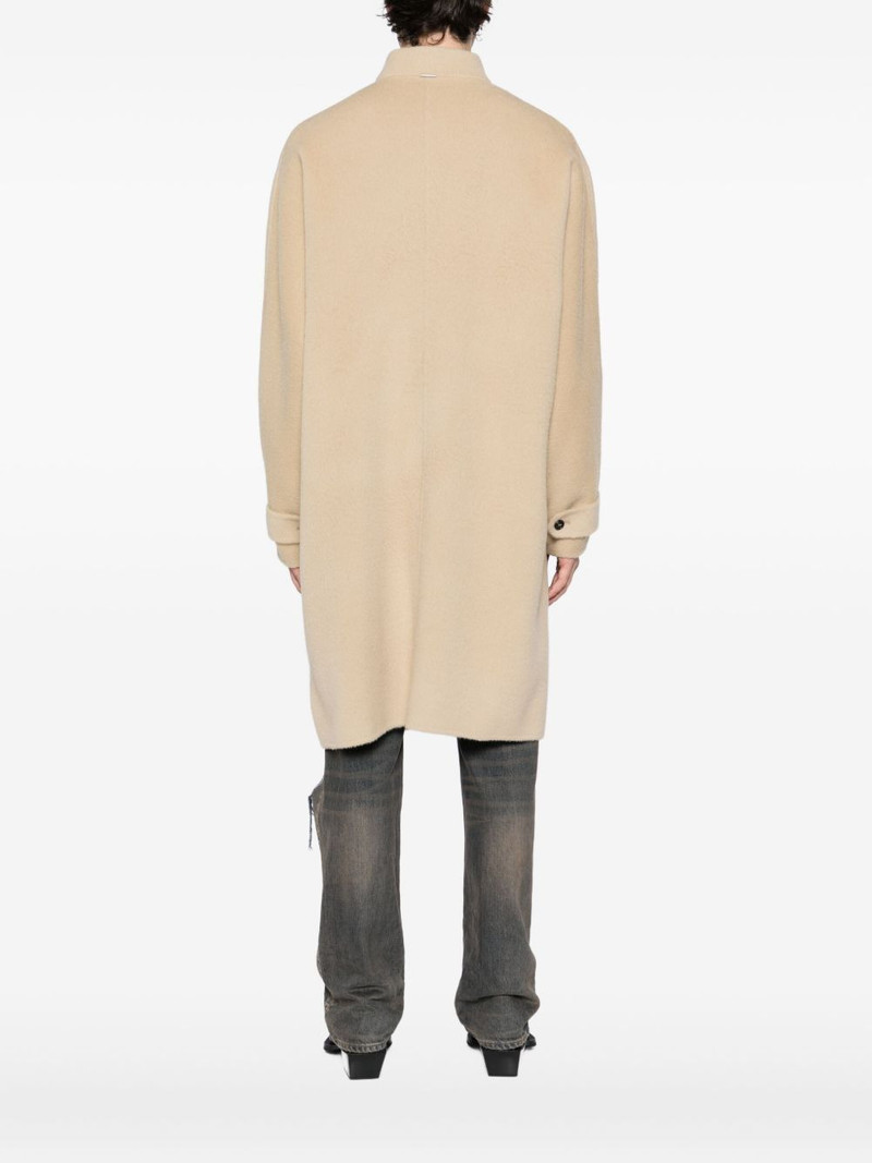 single-breasted coat 4