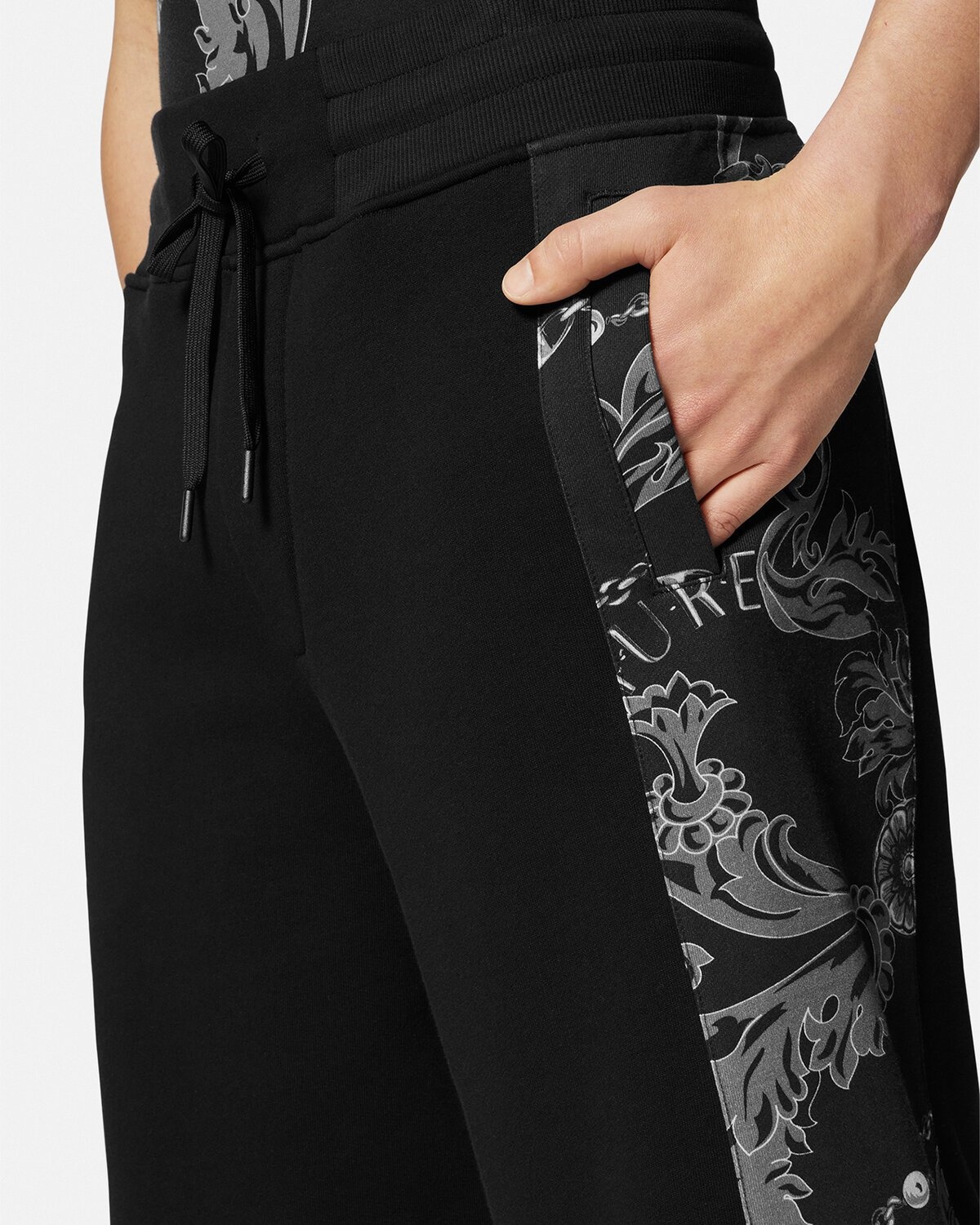 Chain Couture Sweat Shorts - 5