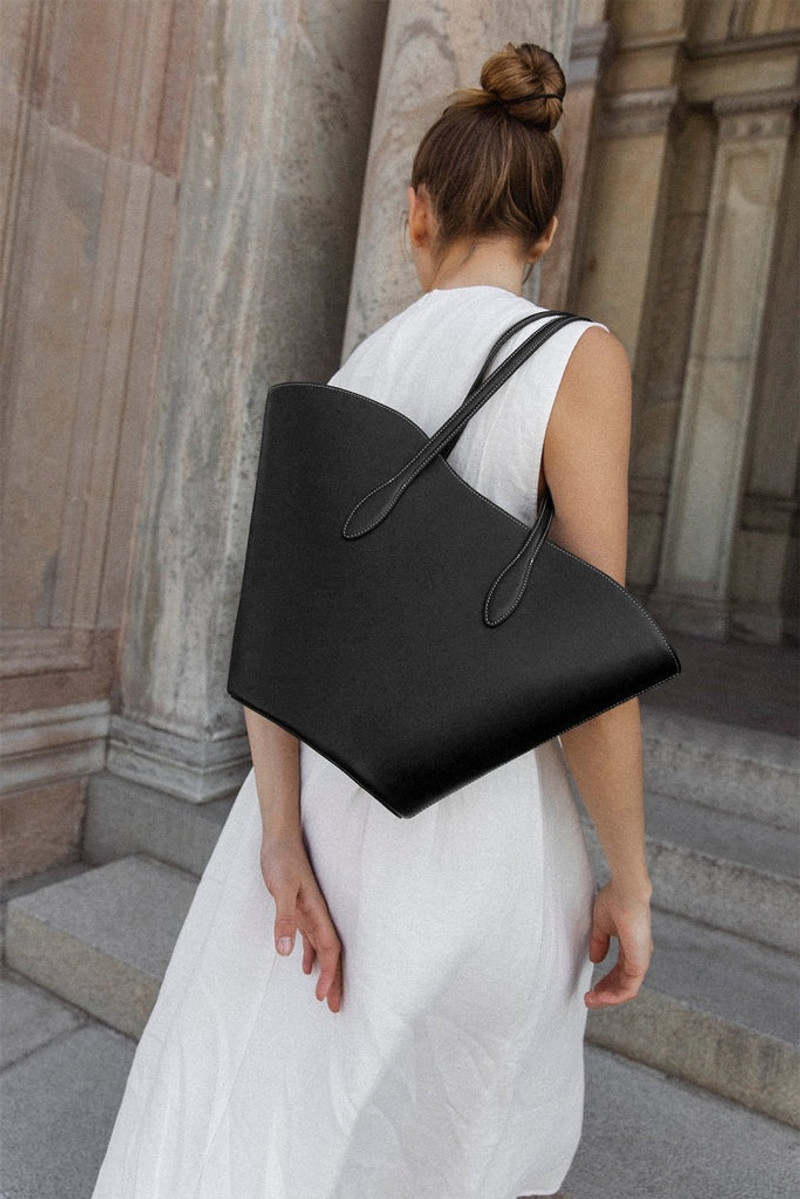 Liffner TULIP SHOULDER BAG MEDIUM BLACK outlook