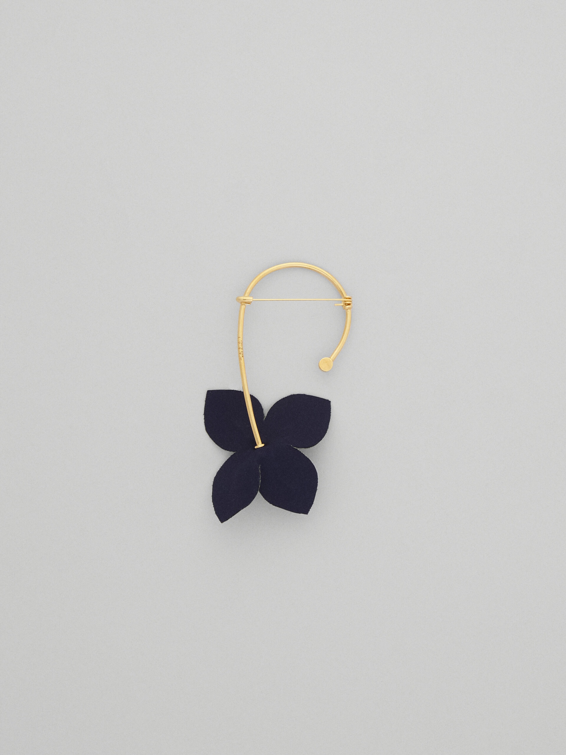 GOLD-TONE METAL FLORA BROOCH - 3