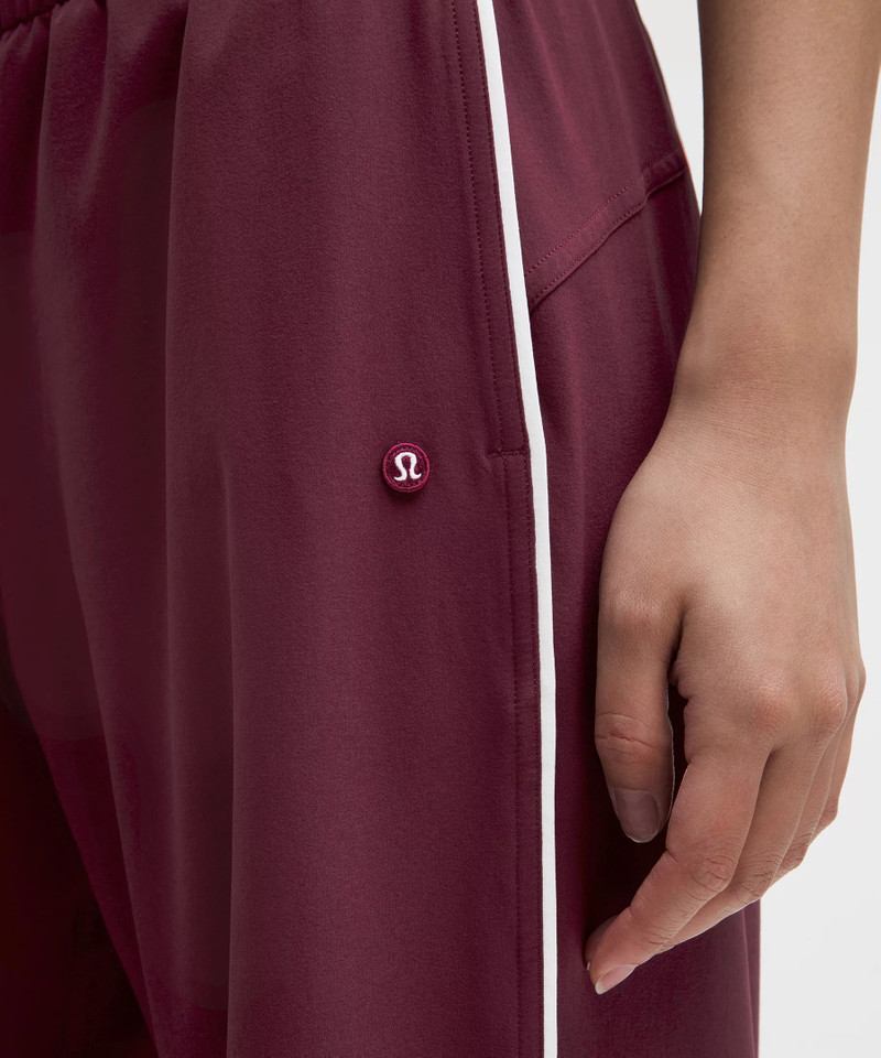Court Rival Wide-Leg Track Pant *Regular 6