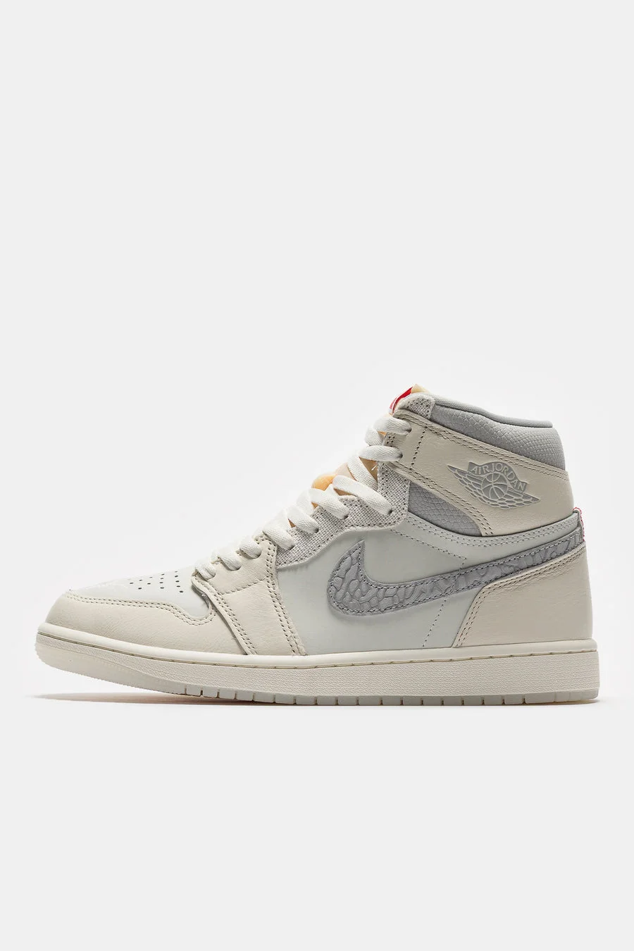 Air Jordan 1 Retro High OG Sneaker in Sail/University Red/Pale Ivory - 1