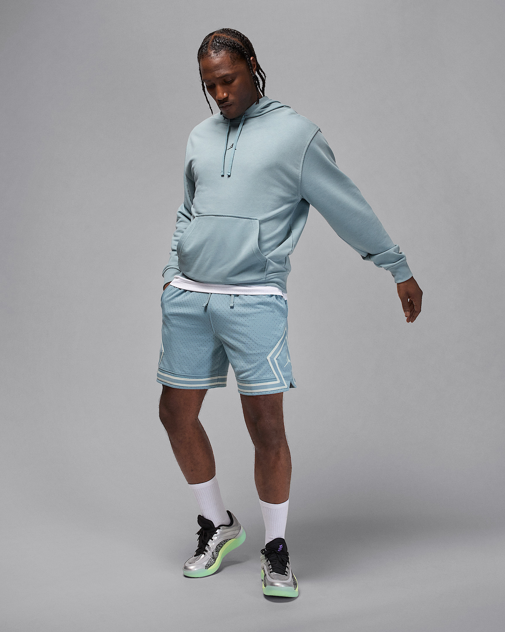 Jordan Sport Men's Dri-FIT Mesh Diamond Shorts - 6
