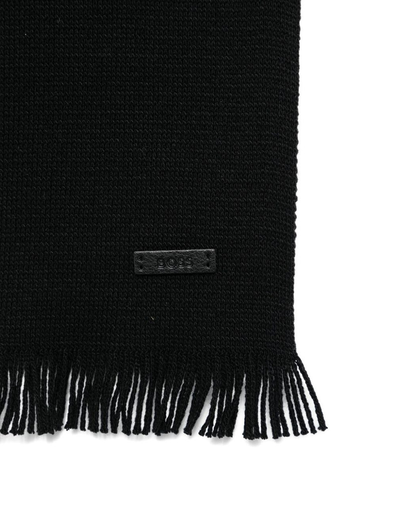 BOSS striped fringed scarf beanie set outlook