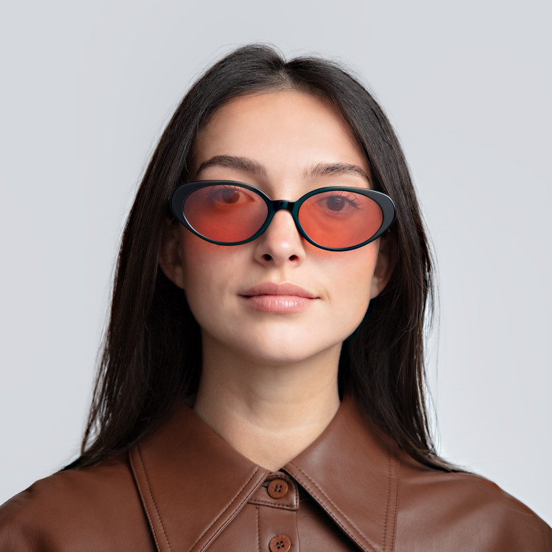 illesteva Sheila Sunglasses outlook