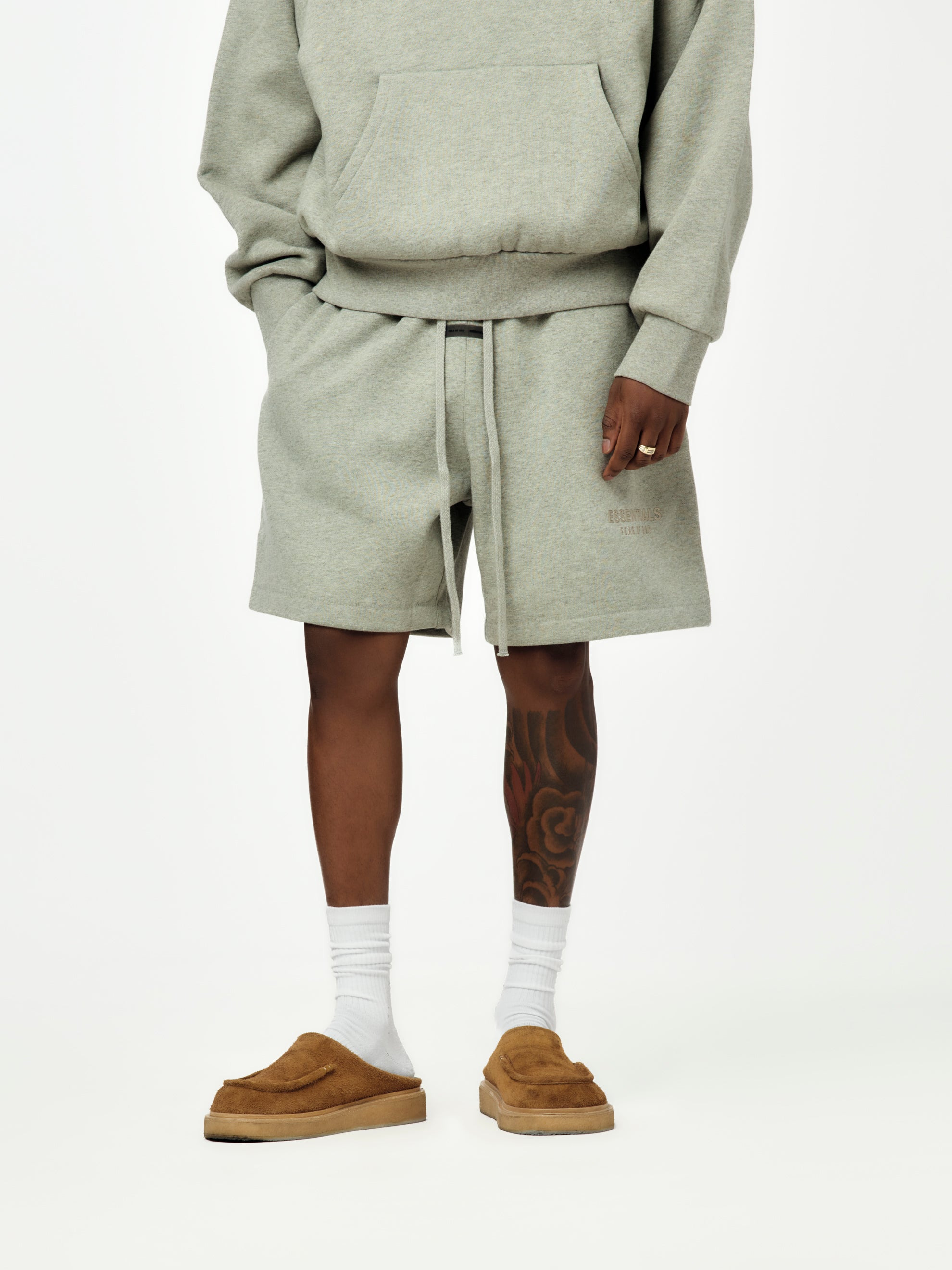 CLASSIC FLEECE SWEATSHORT (CONCRETE) - 1