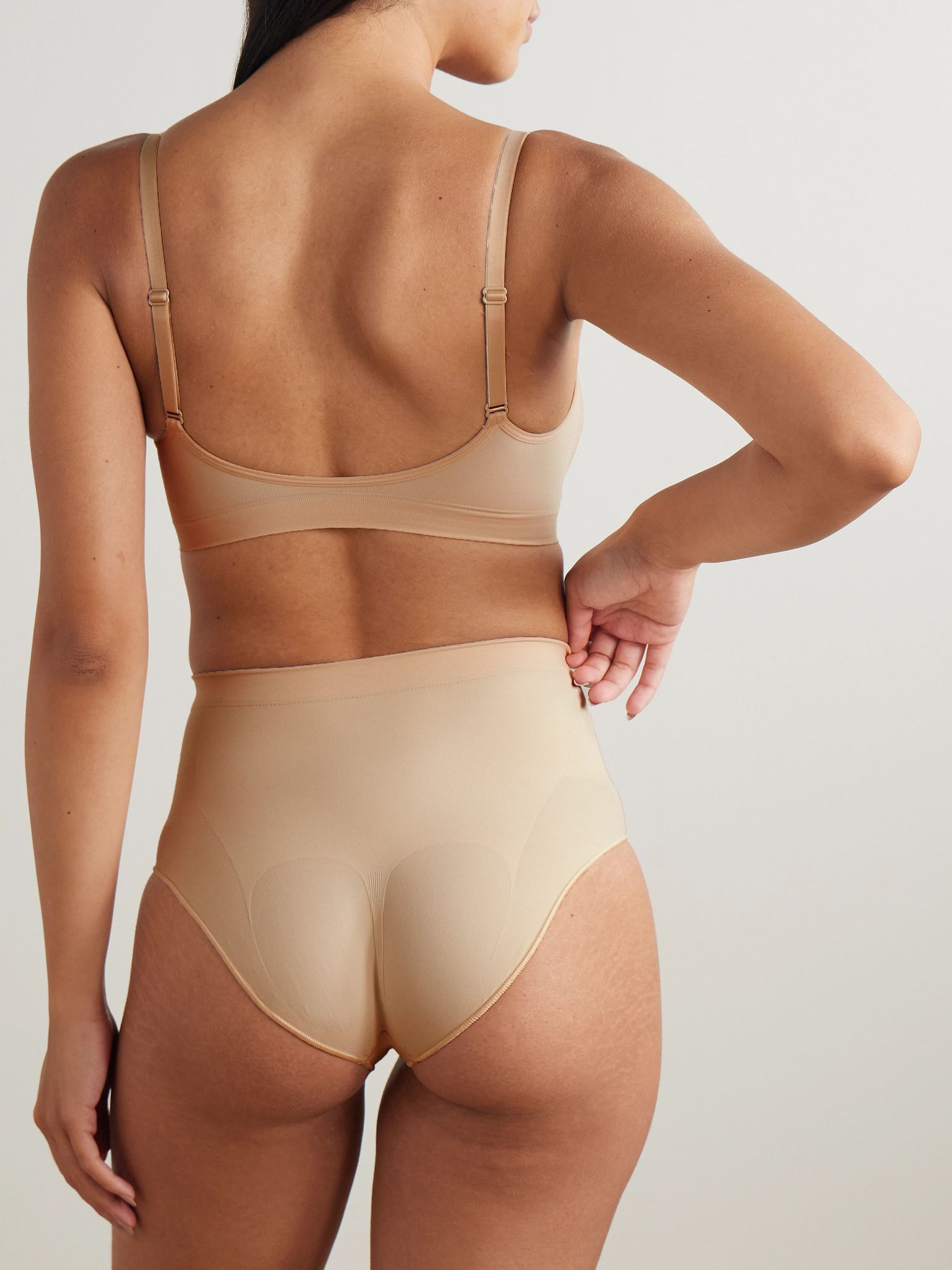 Seamless Sculpt Bralette - Sand Sand - 3