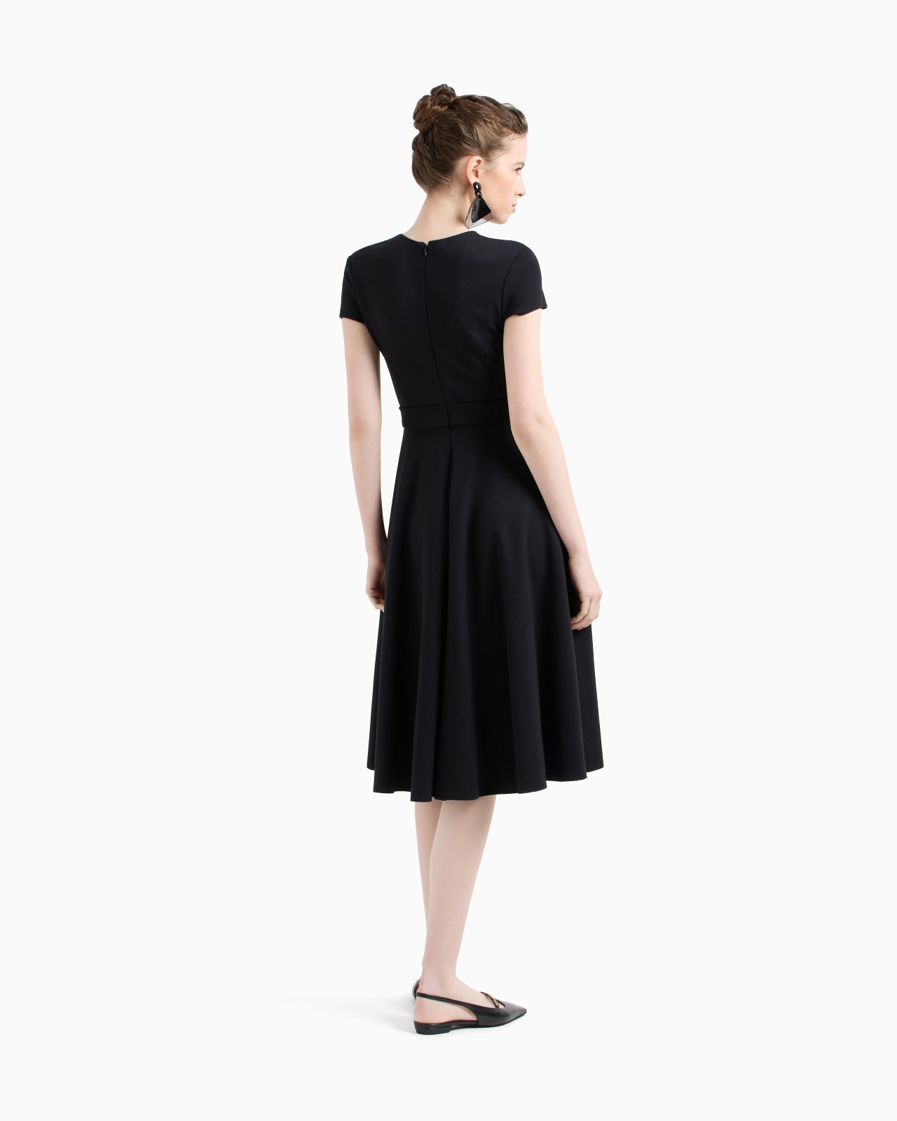 SHORT-SLEEVED DRESS IN MILANO-STITCH FABRIC - 3